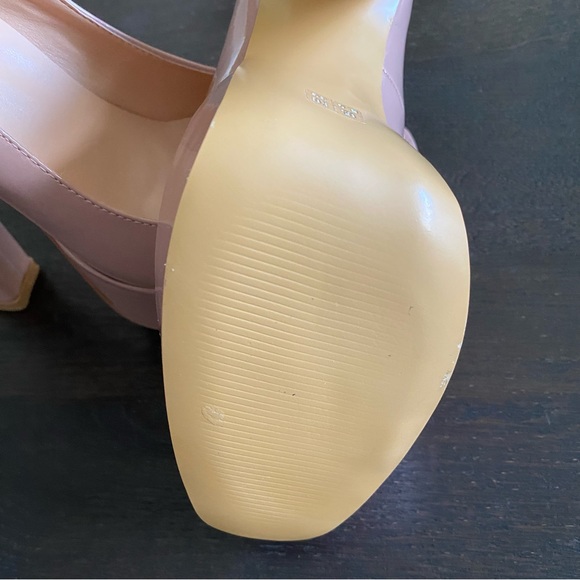 Chris-T Women’s Chunky Heels - Picture 5 of 7